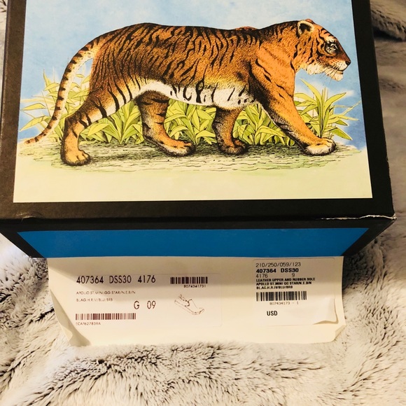 GucciGhost Navy Red White Stars Slip on Sneakers - Picture 4 of 7